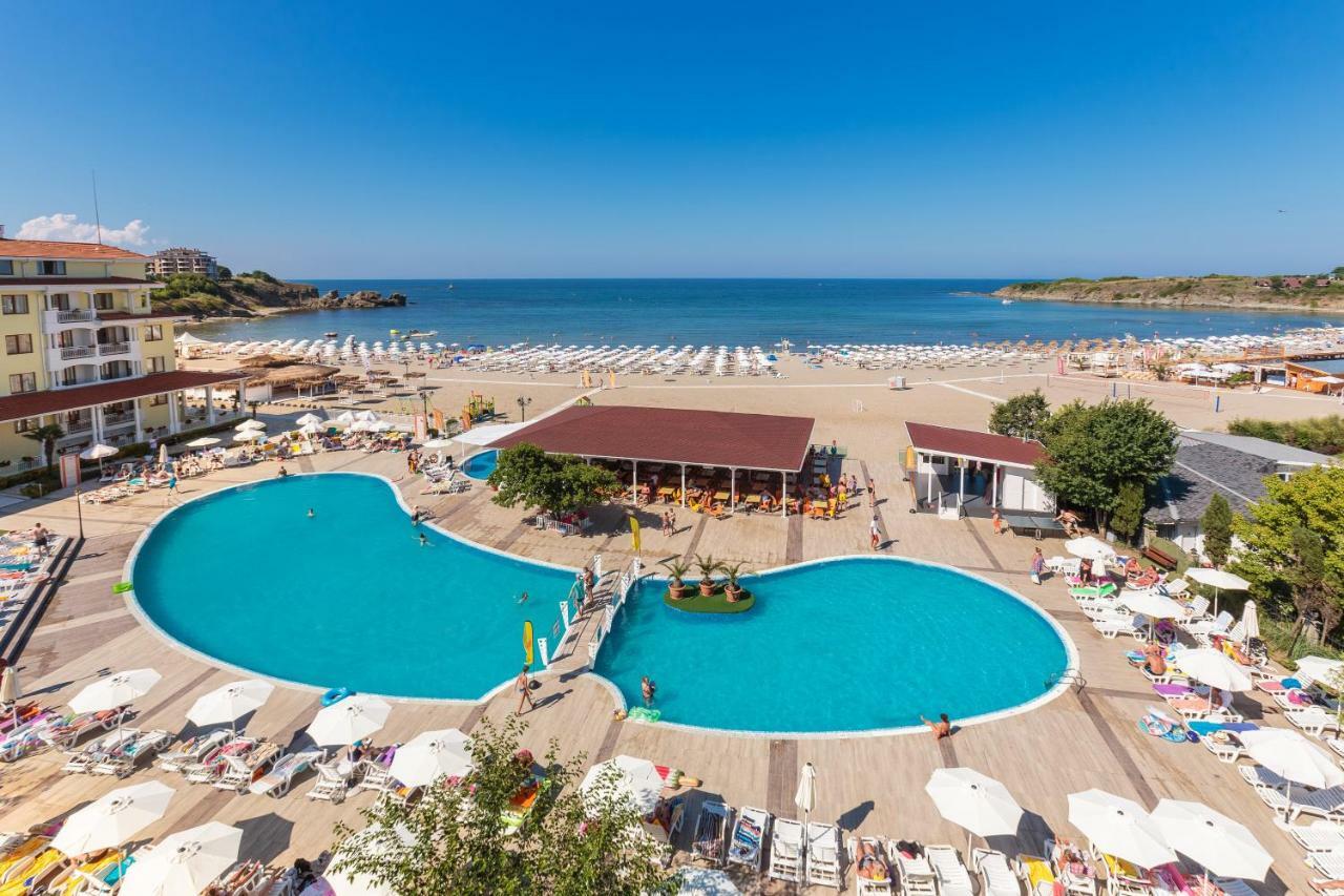 Serenity Bay Hotel Zarewo Exterior foto