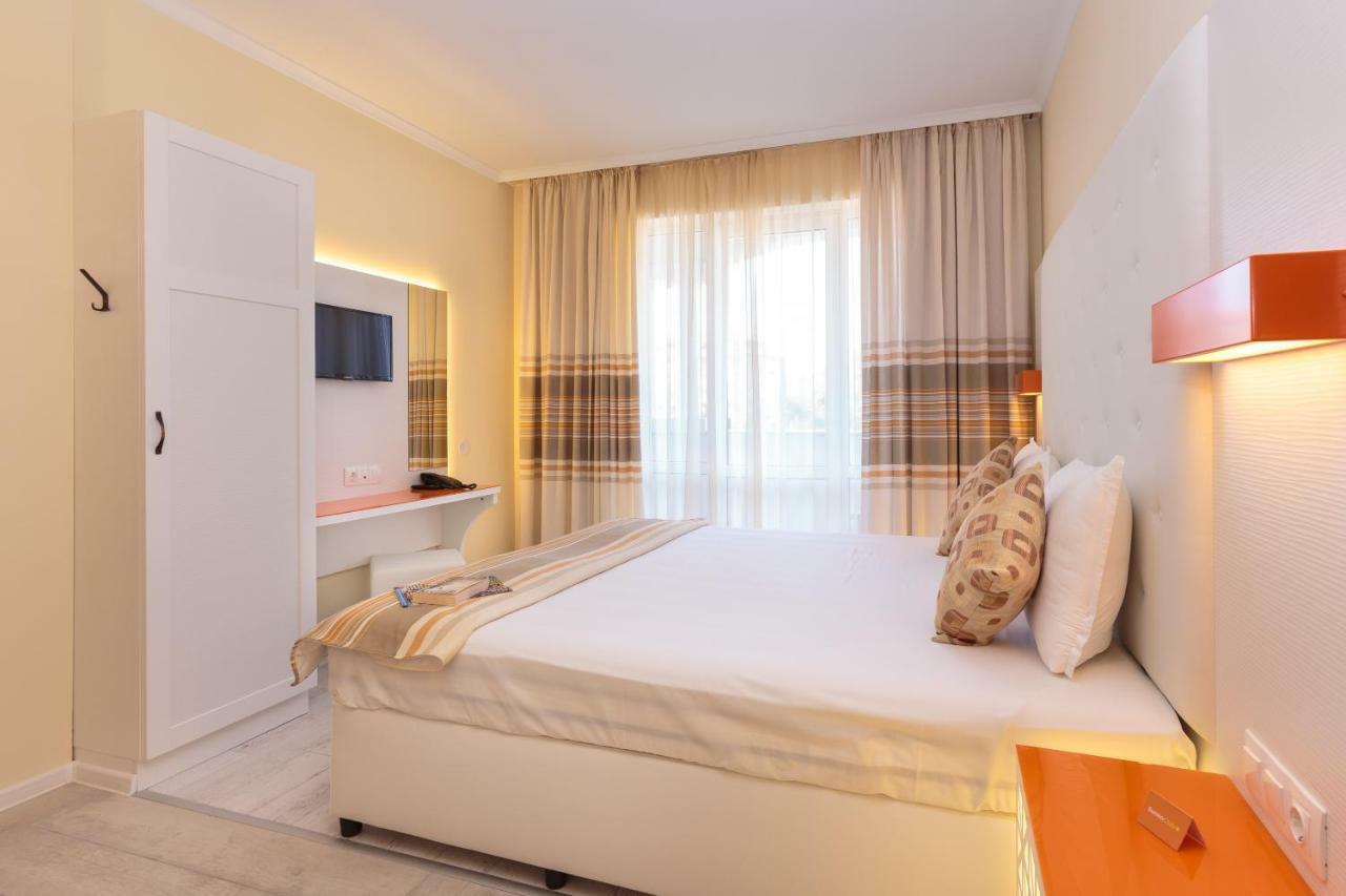 Serenity Bay Hotel Zarewo Exterior foto
