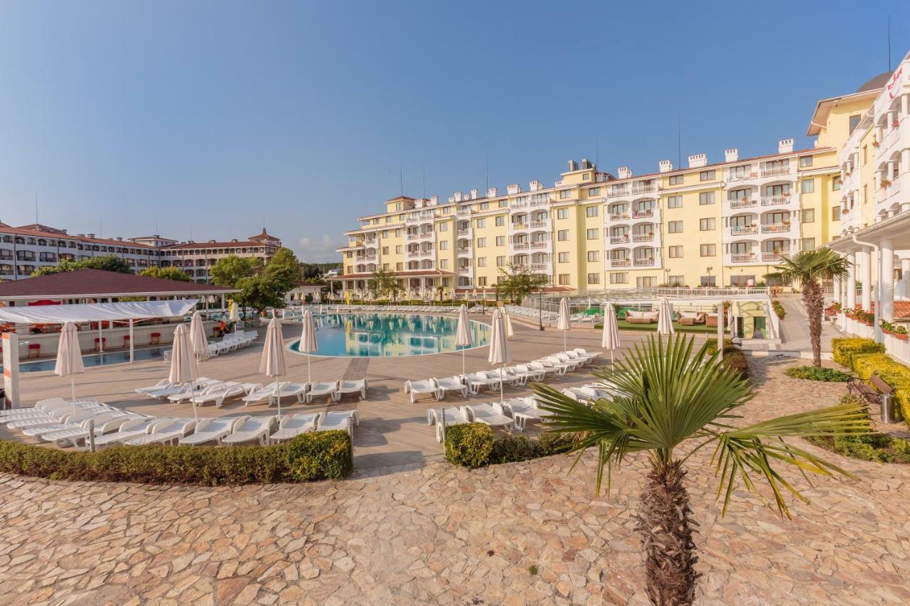 Serenity Bay Hotel Zarewo Exterior foto